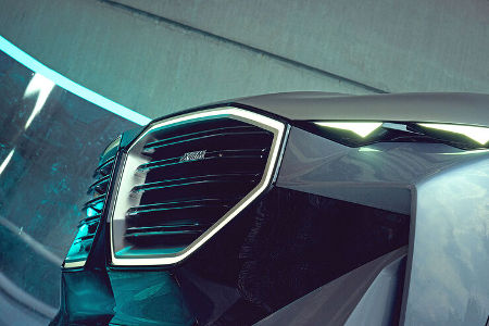 BMW XM V8 Hybrid