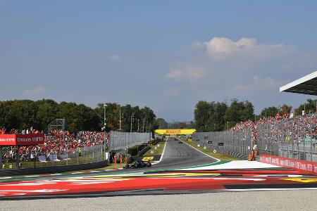 Italien GP (11.09.) | Prognose: Ferrari strauchelt zuhause - Ein Ferrari-Sieg in der italienischen Heimat? Davon träumt man derzeit nicht einmal bei der Scuderia. Zu groß ist der Geschwindigkeitsunterschied auf den langen Geraden. Im Autodromo Nazionale Monza wird der Speed des RB18 für die nächsten 25 Punkte für Verstappen sorgen. Ferrari muss gar aufpassen, nicht von Mercedes aus den lukrativen Punkterängen geschoben zu werden. P4 ist das höchste der Gefühle für Leclerc.
