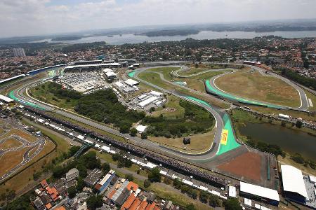 Brasilien GP (13.11.) | Prognose: Ferrari mit Ausrufezeichen - Auf dem zweitkürzesten Kurs der Saison zeigt Ferrari noch einmal Muskeln, Leclerc und Sainz fahren um den Sieg mit und sichern sich die letzten wichtigen Punkte auf dem Weg zu Platz zwei in der Konstrukteurs-WM vor Mercedes.