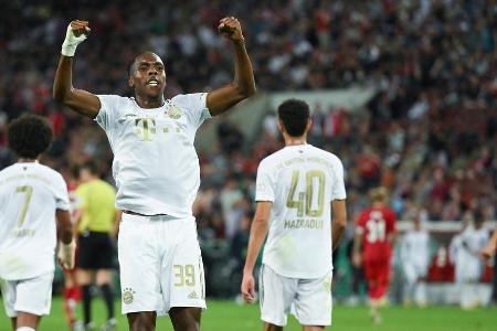 Das sind die jüngsten Torschützen des FC Bayern - Sommer-Neuzugang Mathys Tel hat sich mit seinem Treffer beim 5:0-Sieg in der ersten Runde des DFB-Pokals bei Viktoria Köln in die Geschichtsbücher des FC Bayern eingetragen. Der 17-jährige Franzose ist nun wettbewerbsübergreifend der jüngste Torschütze der Münchner aller Zeiten. Wer sich hinter Tel tummelt, erfahrt ihr hier: Das sind die jüngsten Torschützen des FC Bayern - Sommer-Neuzugang Mathys Tel hat sich mit seinem Treffer beim 5:0-Sieg in der ersten Runde des DFB-Pokals bei Viktoria Köln in die Geschichtsbücher des FC Bayern eingetragen. Der 17-jährige Franzose ist nun wettbewerbsübergreifend der jüngste Torschütze der Münchner aller Zeiten. Wer sich hinter Tel tummelt, erfahrt ihr hier: