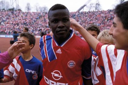 Platz 5: Samuel Kuffour | 18 Jahre, 1 Monat und 30 Tage - Champions League, 2.11.1994, 2:2 gegen Spartak Moskau