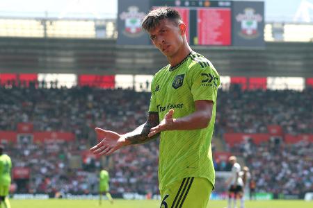 Platz 12: Lisandro Martínez - Für 57,4 Millionen Euro von Ajax zu Manchester United - mit Bonuszahlungen sollen 67,4 Millionen Euro möglich sein