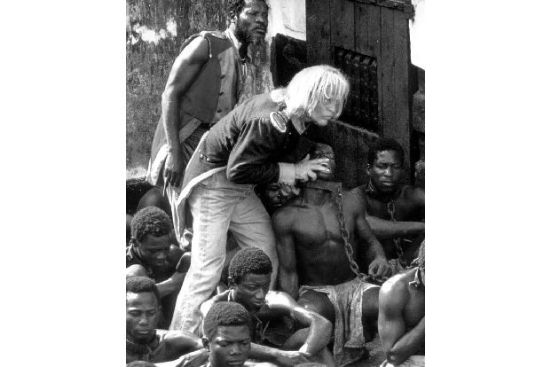Legendär war Herzogs Zusammenarbeit mit Skandal-Schauspieler Klaus Kinski. Die beiden verband eine Art Hassliebe. Erstmals arbeiteten beide 1972 bei 'Aguirre, der Zorn Gottes' miteinander, und sein Hauptdarsteller wollte sogar die Flucht ergreifen.