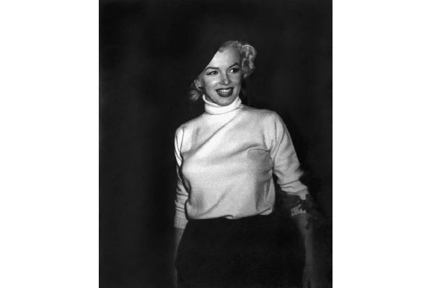 …die Darsteller*innen, die eine Szene wieder und wieder vermasseln, so wie Marilyn Monroe in 'Manche mögen's heiß'. Sie vergaß selbst einfache Texte und trieb ihre Co-Stars zur Verzweiflung. So musste ...