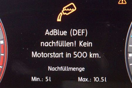 Adblue nachfüllen Meldung im Display VW Touran