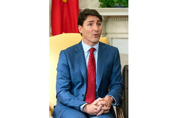 Der kanadische Premier Justin Trudeau erinnerte an die Beständigkeit, mit der die Königin ihre Pflichten gegenüber dem Commonwealth-Mitglied Kanada erfüllte. 
