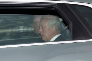 Auf dem Weg nach London: So geht es für König Charles III. weiter