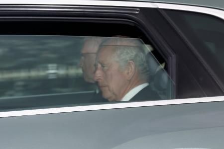 Auf dem Weg nach London: So geht es für König Charles III. weiter Auf dem Weg nach London: So geht es für König Charles III. weiter