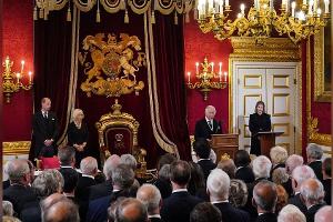 Proklamation vor laufenden Kameras: Charles III. zum König erklärt