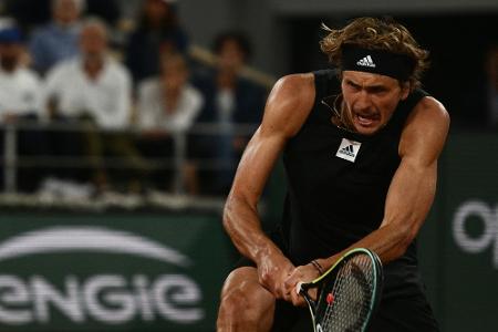 Ungewöhnliche Einheit: Zverev spielt mit 98-Jährigem