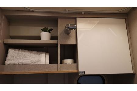 Bürstner Delfin C621 Limited Campingbus Dusche