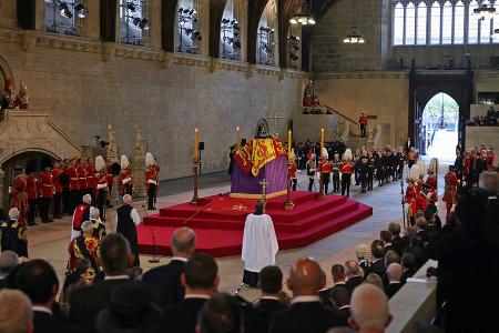 Queen Elizabeth II.: So kann man in Westminster Hall Abschied nehmen Queen Elizabeth II.: So kann man in Westminster Hall Abschied nehmen