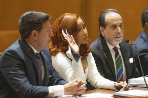 Schlägerei in Stripclub: US-Rapperin Cardi B bekennt sich schuldig