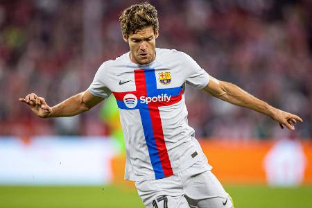 Marcos Alonso - Note 3,5 - Startelf-Premiere für den Neuzugang vom FC Chelsea. Sehr aktiv auf der linken Abwehrseite, setzte mit seinen Flanken auch gelegentliche Offensiv-Akzente. Defensiv gegen Sané überwiegend stabil. Verlor beim 0:1 allerdings das entscheidende Kopfball-Duell gegen Hernández. Seine eigenen Standards blieben ausbaufähig.