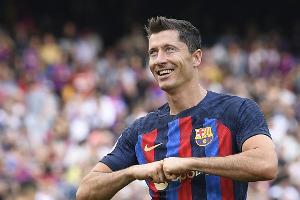 Barca Tabellenführer - Lewandowski erzielt Doppelpack