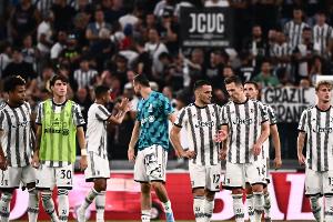 Juve patzt beim Schlusslicht - Neapel bleibt vorne