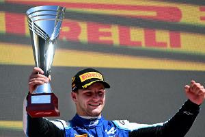 Formel 3: Martins gewinnt nach einem Krimi den Titel