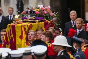 Beisetzung von Queen Elizabeth II.: Alle Details zum Sarg