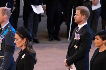 Schließen Harry und Meghan vor ihrer Rückreise Frieden mit den Royals?