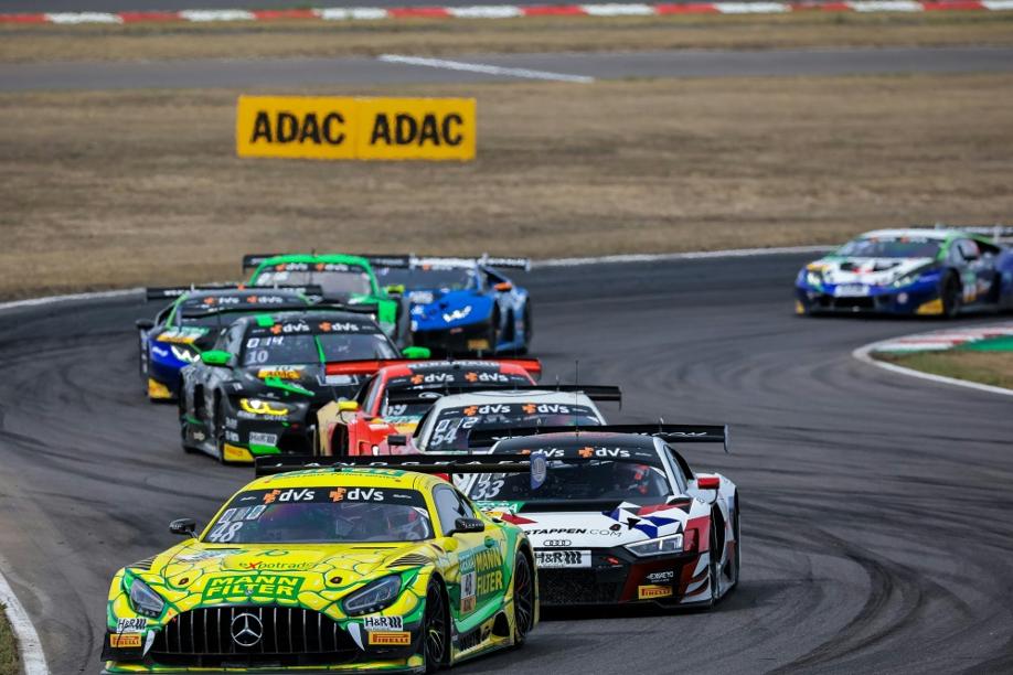 Endspurt im ADAC GT Masters: Titelkampf am Sachsenring