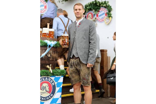 Manuel Neuer war alleine auf der Wiesn