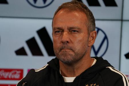 Die Top-Nationalelf der Nicht-Nominierten - Zahlreiche namhafte Akteure haben es im September 2022 nicht in den letzten Kader der deutschen Nationalmannschaft vor der Winter-WM in Katar geschafft. Aus den Stars von BVB, Eintracht Frankfurt und Co., die von Bundestrainer Hansi Flick nicht nominiert wurden, lässt sich eine prominente Elf formen: Die Top-Nationalelf der Nicht-Nominierten - Zahlreiche namhafte Akteure haben es im September 2022 nicht in den letzten Kader der deutschen Nationalmannschaft vor der Winter-WM in Katar geschafft. Aus den Stars von BVB, Eintracht Frankfurt und Co., die von Bundestrainer Hansi Flick nicht nominiert wurden, lässt sich eine prominente Elf formen: