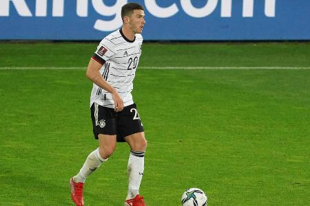 Robin Gosens (ab 68.) - Note: 5,0 - Mit ihm verlor das DFB-Team auf der Außenbahn die Stabilität. Stand beim ersten Gegentreffer schlecht und wurde auf seiner Seite in der Folge ausgespielt. Fand danach nicht mehr zu seiner Linie und wurde von den Gegenspielern in der Drangphase teilweise überrannt.