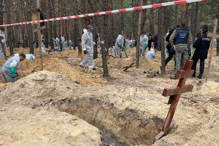 Russland weist Vorwürfe zu Massengrab in Isjum Ukraine zurück