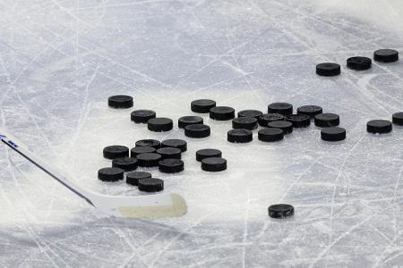 Loch im Eis: DEL setzt Bietigheim-Spiel neu an Loch im Eis: DEL setzt Bietigheim-Spiel neu an