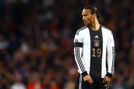 Leroy Sané (Deutschland) - Genoss bei Hansi Flick einmal mehr das Vertrauen und durfte gegen Ungarn und England jeweils beginnen. Spielerisch kam aber in beiden Partien zu wenig vom Flügelstürmer. Brachte gegen Ungarn nur zeitweise offensiven Druck auf den Rasen, in Wembley einer der unscheinbarsten DFB-Spieler.