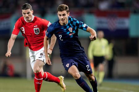 Josip Stanisic (Kroatien) - Ist anders als beim FC Bayern in der kroatischen Auswahl weiter eine feste Größe. Wurde zwar in der Nations League gegen Dänemark (2:1) geschont. Gegen Österreich (3:1) dann aber wieder über 90 Minuten auf dem Platz. Entschied das Duell mit Teamkollege Marcel Sabitzer für sich und nimmt mit den Kroaten als Gruppensieger an der Final-Four-Runde teil.