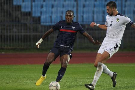 Matthys Tel (Frankreich U19) - Konnte der französischen U19 auf der jüngsten Länderspielreise nicht mit eigenen Treffern helfen. Blieb gegen Portugal (0:2), Finnland (2:0) und Serbien (1:3) dreimal torlos. Durfte sein Land im ersten Spiel immerhin als Kapitän anführen