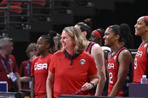Kantersieg gegen Kanada: US-Basketballerinnen im WM-Finale