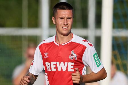 Denis Huseinbasic (ab 70.) - Note: 2,0 - Bereitete gleich mit seiner ersten Aktionen nach vorne den vorentscheidenden dritten Treffer vor. Hätte später fast selbst noch einen Treffer beigesteuert. Insgesamt ein extrem mutiger Jokerauftritt, der ein Signal an Steffen Baumgart sein dürfte.