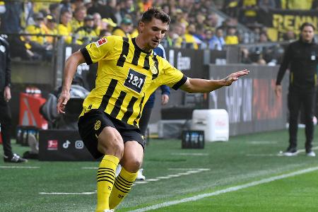 ABWEHR: Thomas Meunier - Note: 5,0 - Wirkte auf seiner Außenbahn nie komplett sattelfest und ließ sich dort wiederholt überlaufen. Ein solcher Fehler führte zum Ausgleich. Sein Ballgewinn leitete zwar den Führungstreffer ein. Streute am Sechzehner aber pausenlos kleine und größere Wackler ein.
