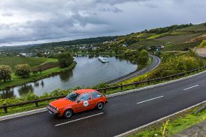 Oldtimer-Rallye auf Traumstraßen
