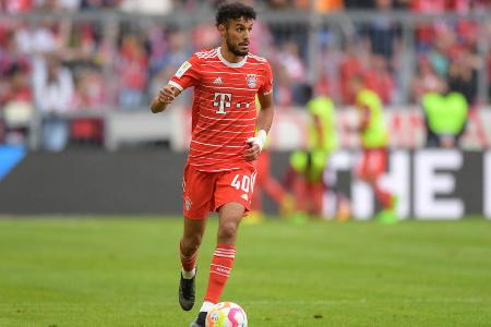 ABWEHR: Noussair Mazraoui - Note: 3,0 - Verteidigte die Konter über seine Seite größtenteils souverän, auch wenn er im Laufe des Spiels ein paar Flanken zuließ. Schaltete sich in gut gewählten Momenten vorne mit ein. Überzeugte am Ball aber nicht restlos. Hätte mit seinen Hereingaben durchaus konsequenter für Gefahr sorgen können.