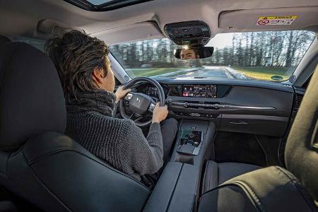 DS 4 E-Tense