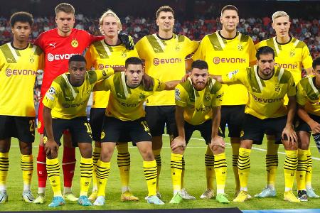 BVB beim FC Sevilla: Noten und Einzelkritik - Am 3. Spieltag der Champions League feierte Borussia Dortmund einen berauschenden Sieg beim FC Sevilla und gewann mit 4:1 (3:0). Kurz vor der Pause legte der BVB per Doppelschlag den Grundstein für den Erfolg, außerdem bedankten sich die Schwarz-Gelben beim starken Schlussmann Meyer. Alle BVB-Stars in der Einzelkritik: