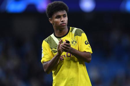 ANGRIFF: Karim Adeyemi (bis 64.) - Note 2,5 - Profitierte von seinem enormen Tempo und seinen versierten Dribblings. Fand nach einem starken Lauf bis zur Grundlinie keinen Abnehmer in der Mitte (33.). Zielte bei seinem ersten Abschluss noch am langen Pfosten vorbei (35.), wenig später stand er goldrichtig und staubte ab (43.).