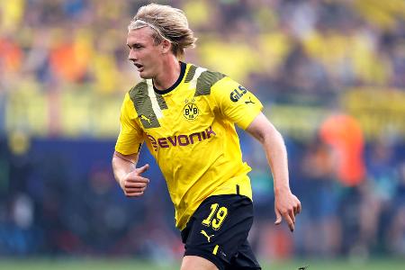 Julian Brandt (bis 85.) - Note 3,0 - War lange Zeit abgetaucht und hatte bei den wenigsten Offensivaktionen seine Füße im Spiel. Wirkte etwas zu verspielt und verpasste meist den richtigen Moment des Abspiels. Beruhigte dafür die BVB-Nerven mit seinem schönen Kopfball zum 4:1 in der Schlussphase (75.).