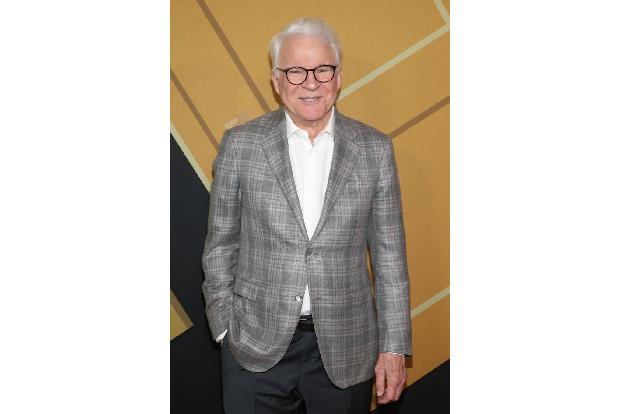 …Steve Martin, der durch seine Filmkomödien berühmt wurde, staunte nicht schlecht, was in ihm steckt. Eigentlich wollte er nur eine Kurzgeschichte schreiben, doch dann lag sein erster Roman 'Shopgirl' ...
