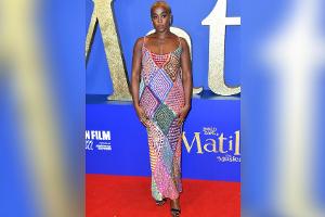 "James Bond"-Star Lashana Lynch: Wow-Auftritt im edlen Boho-Kleid