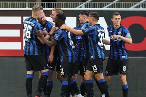 Paderborn mit 3:0-Sieg in Rostock