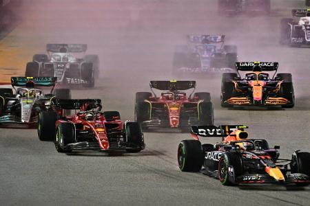 Perez siegt in Singapur - Verstappen Siebter Perez siegt in Singapur - Verstappen Siebter