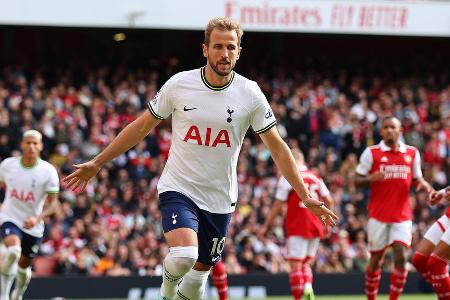 Harry Kane (Tottenham Hotspur) - Vertrag bis 2024 - Der Spurs-Star wird seit geraumer Zeit beim FC Bayern gehandelt. Wie intensiv das Interesse der Münchner an Kane aber wirklich ist, ist offen. Laut 'kicker' gab es bereits einen ersten Austausch, 'Sport1' zufolge sind die Gerüchte allerdings nicht wirklich konkret.
