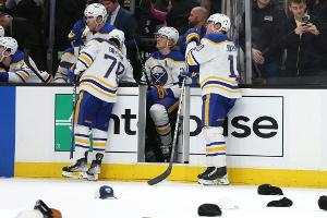 NHL: Peterka im finalen NHL-Kader der Sabres