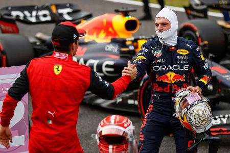 Die Startaufstellung beim Großen Preis von Japan - Am Wochenende duelliert sich die Formel 1 in Japan. Im Qualifying hat Max Verstappen den Ferraris einmal mehr die lange Nase gezeigt und sich die Pole Position gesichert. Sebastian Vettel wusste ebenfalls zu überzeugen. Die Startaufstellung: Die Startaufstellung beim Großen Preis von Japan - Am Wochenende duelliert sich die Formel 1 in Japan. Im Qualifying hat Max Verstappen den Ferraris einmal mehr die lange Nase gezeigt und sich die Pole Position gesichert. Sebastian Vettel wusste ebenfalls zu überzeugen. Die Startaufstellung: