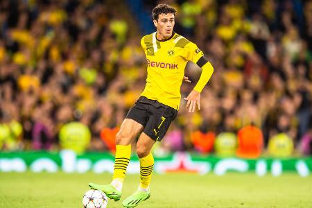 Giovanni Reyna (ab 71.) - ohne Bewertung - Probierte, das Spiel am Ball etwas schneller zu gestalten. Sorgte mit toller Einzelaktion für die beste Offensivaktion der Schlussphase (90.). Ansonsten fand er in den offensiven Räumen nicht mehr die nötigen Lösungen.