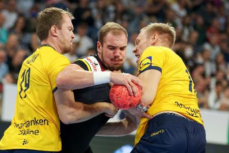 Nach starkem Start: DHB-Team bricht gegen Schweden ein Nach starkem Start: DHB-Team bricht gegen Schweden ein